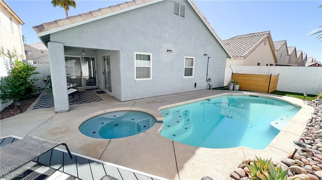 5929 Royal Castle, Las Vegas, NV 89130
