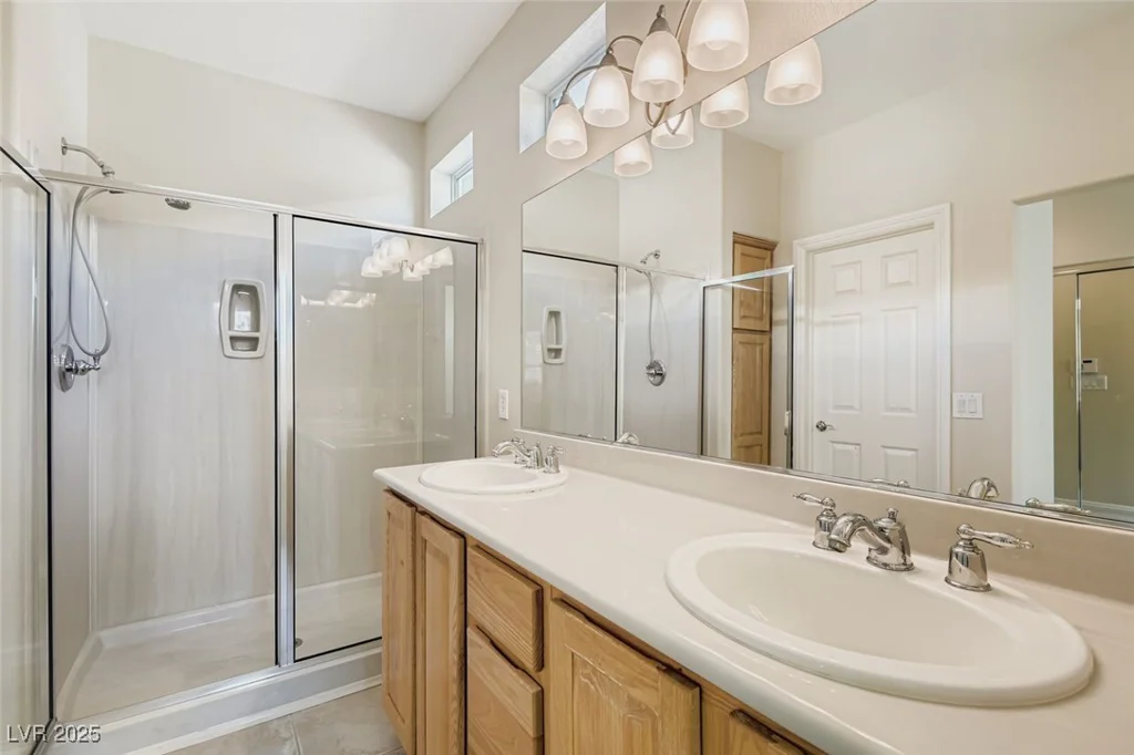 10216 Rio De Thule, Las Vegas, NV 89135