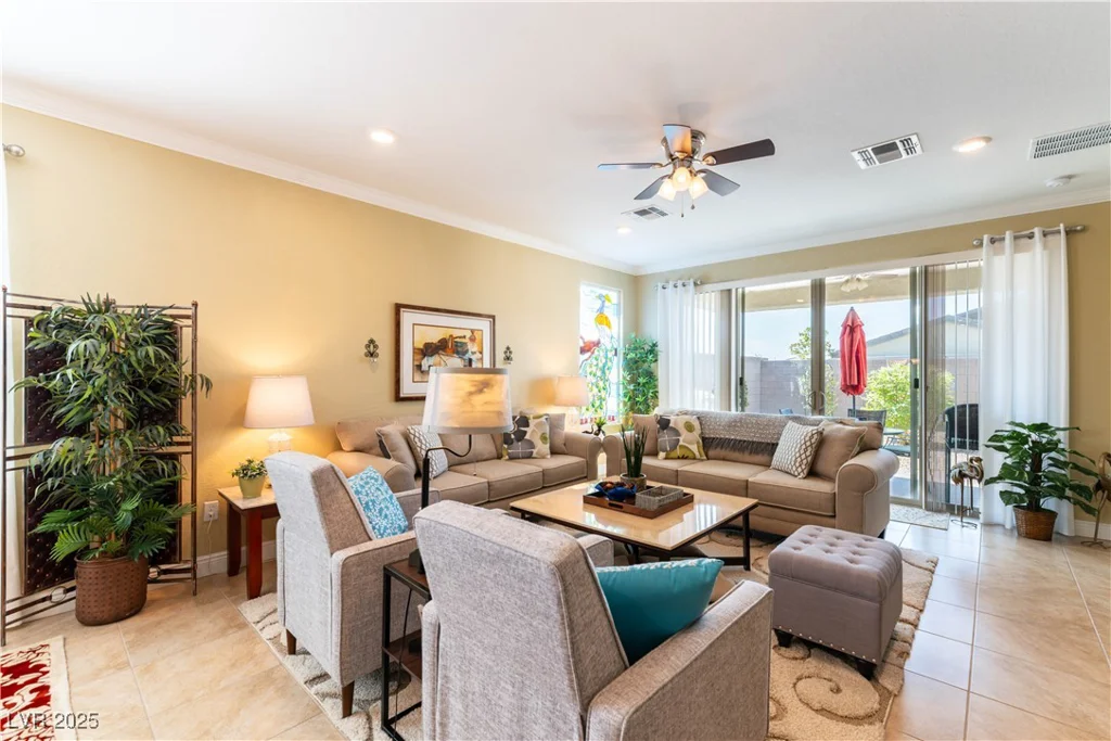 2047 Arrington, North Las Vegas, NV 89086