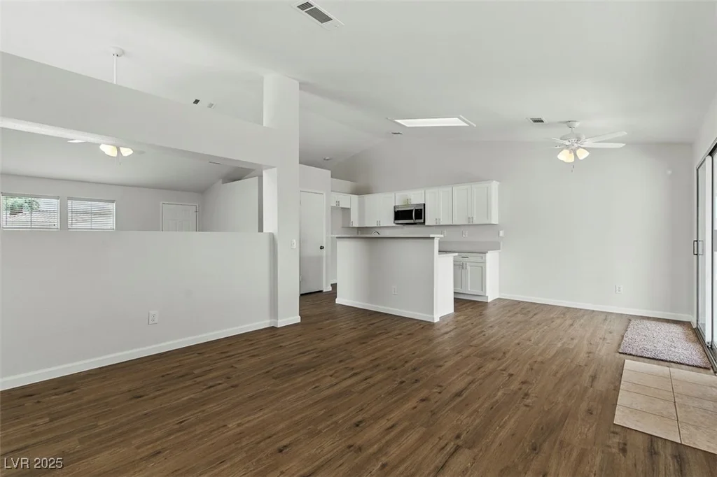 2519 United, North Las Vegas, NV 89032