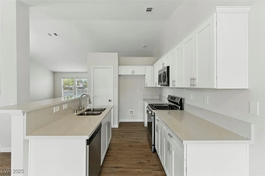 2519 United, North Las Vegas, NV 89032