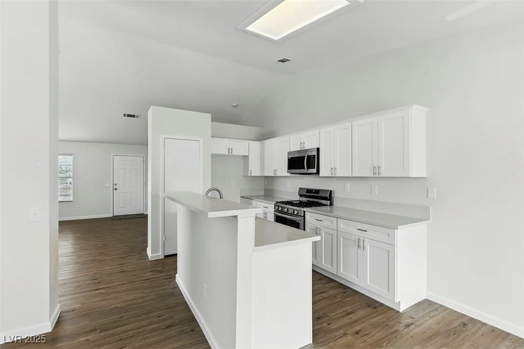 2519 United, North Las Vegas, NV 89032