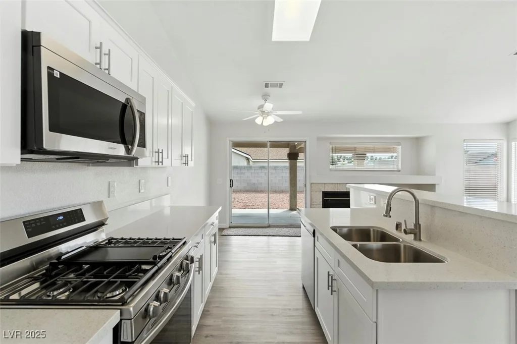 2519 United, North Las Vegas, NV 89032