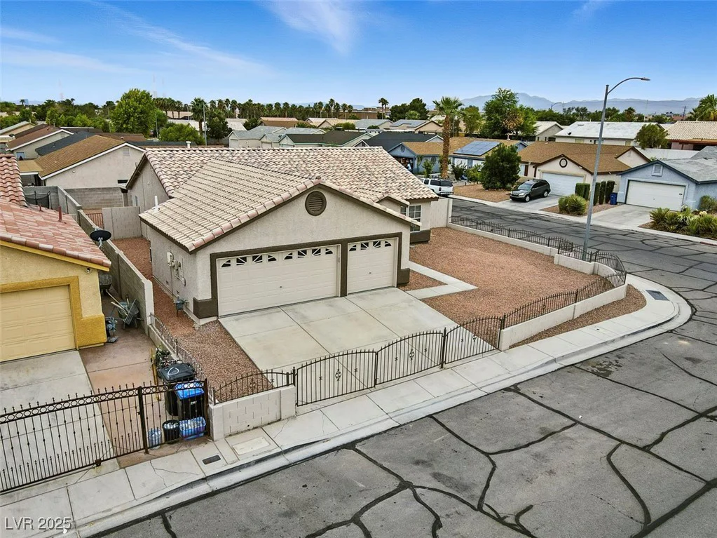 2519 United, North Las Vegas, NV 89032