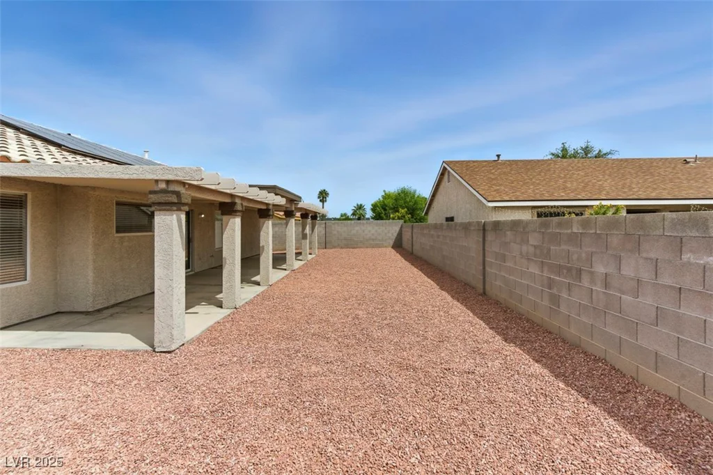 2519 United, North Las Vegas, NV 89032