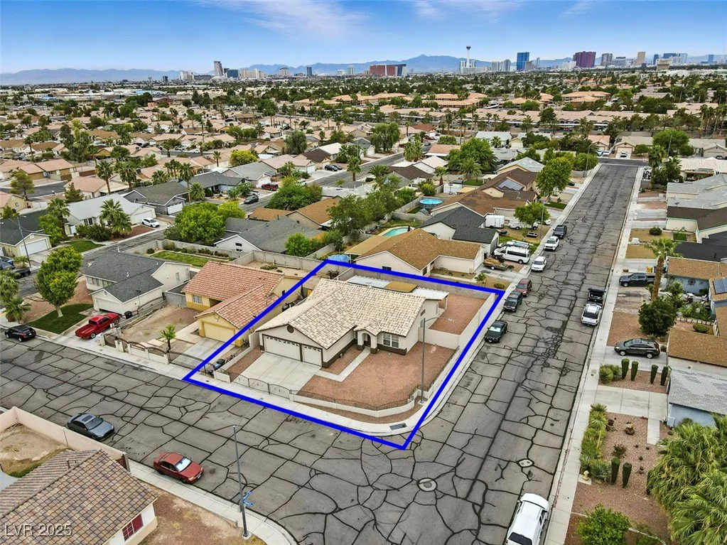 2519 United, North Las Vegas, NV 89032