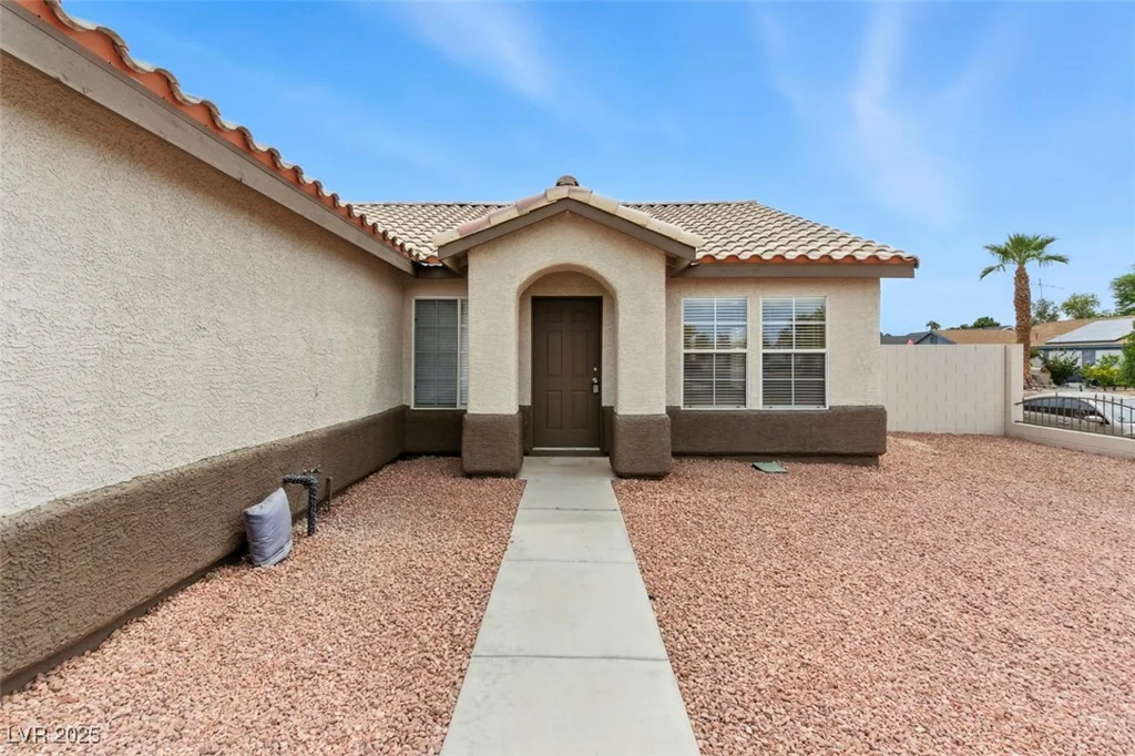 2519 United, North Las Vegas, NV 89032
