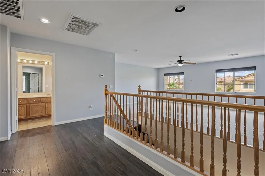 10898 Carberry Hill, Las Vegas, NV 89141