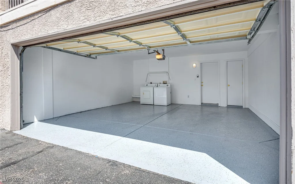 100 Crestline, Las Vegas, NV 89107