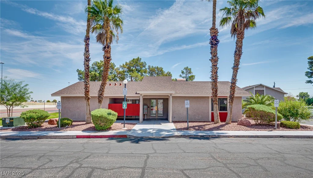 100 Crestline, Las Vegas, NV 89107