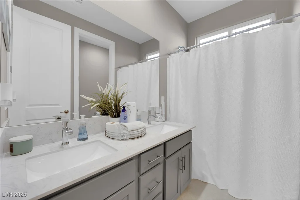 41 Via Verso Lago, Henderson, NV 89011