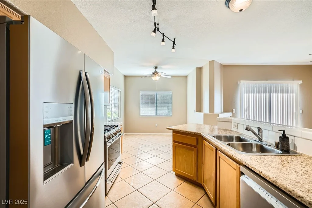 2108 Calville, Las Vegas, NV 89128