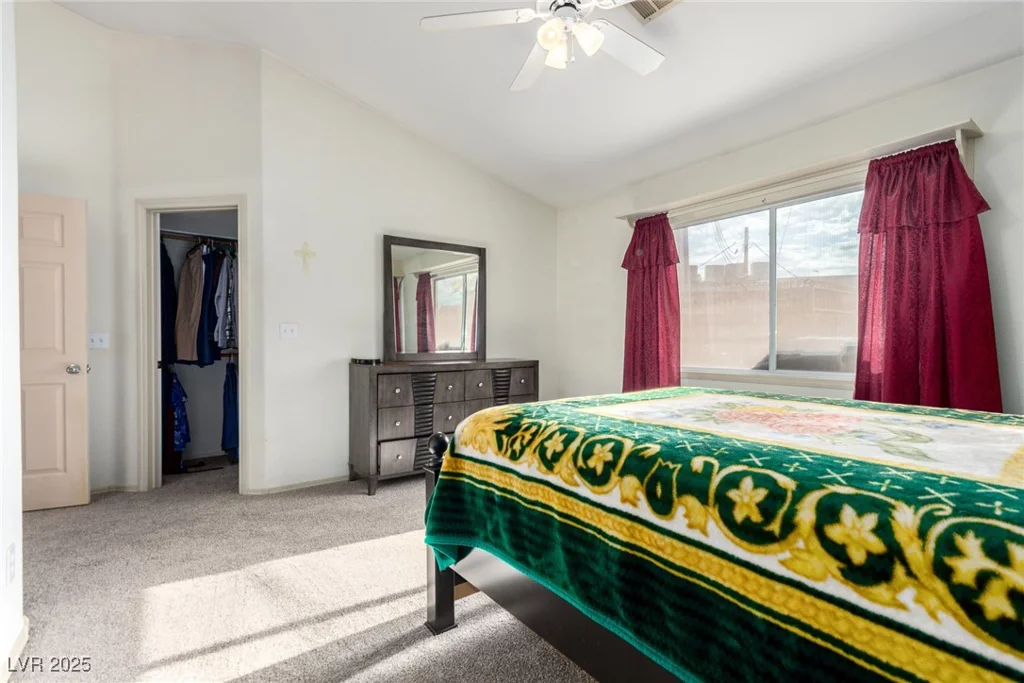 2904 Glen Aulin, Las Vegas, NV 89108