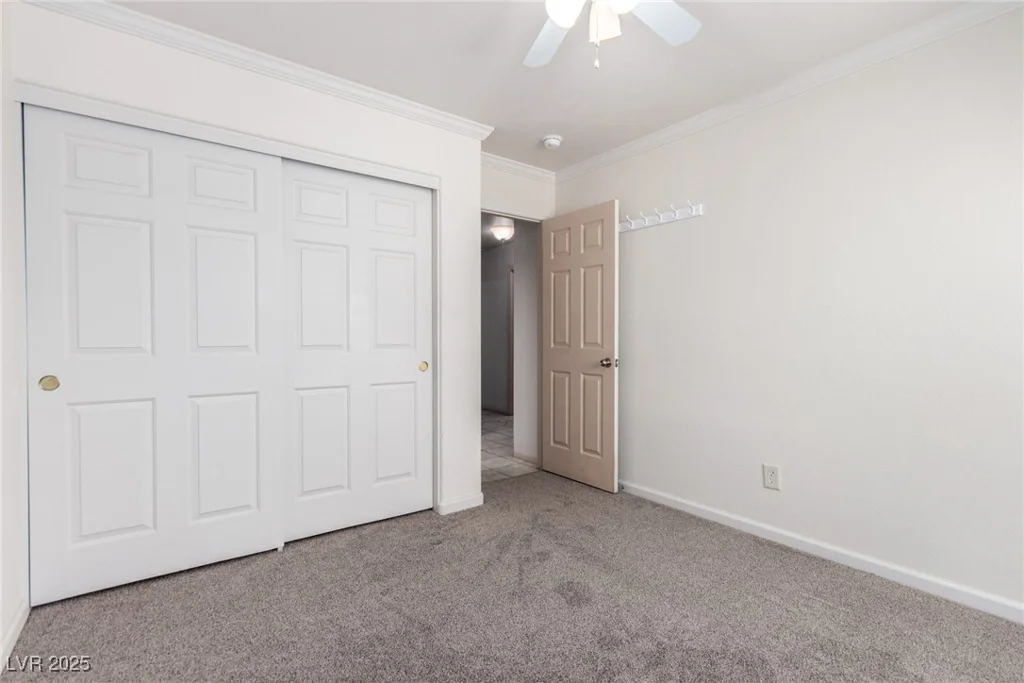 2904 Glen Aulin, Las Vegas, NV 89108