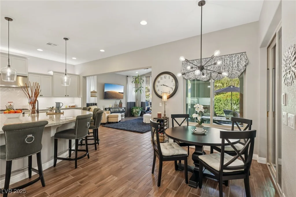 425 Rosina Vista, Las Vegas, NV 89138