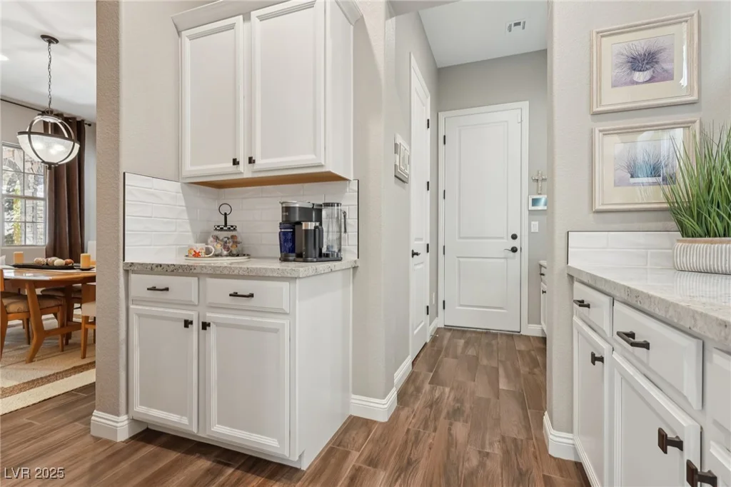 425 Rosina Vista, Las Vegas, NV 89138