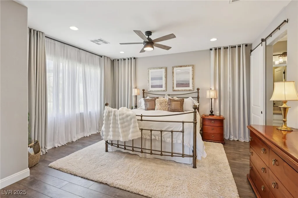 425 Rosina Vista, Las Vegas, NV 89138