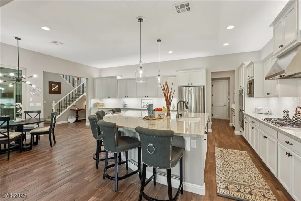 425 Rosina Vista, Las Vegas, NV 89138