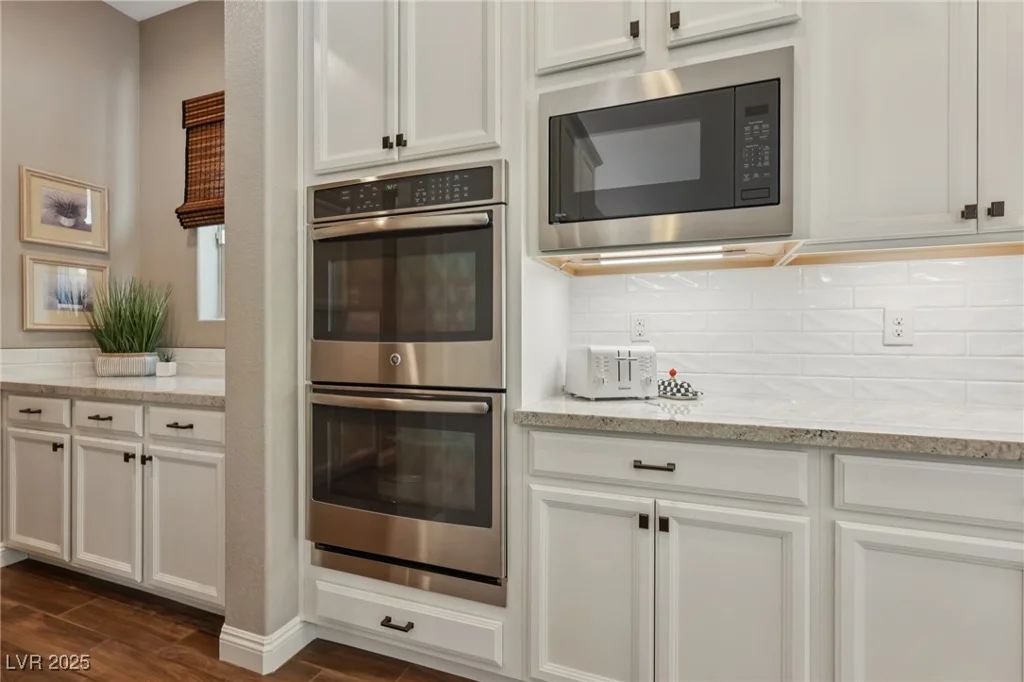 425 Rosina Vista, Las Vegas, NV 89138