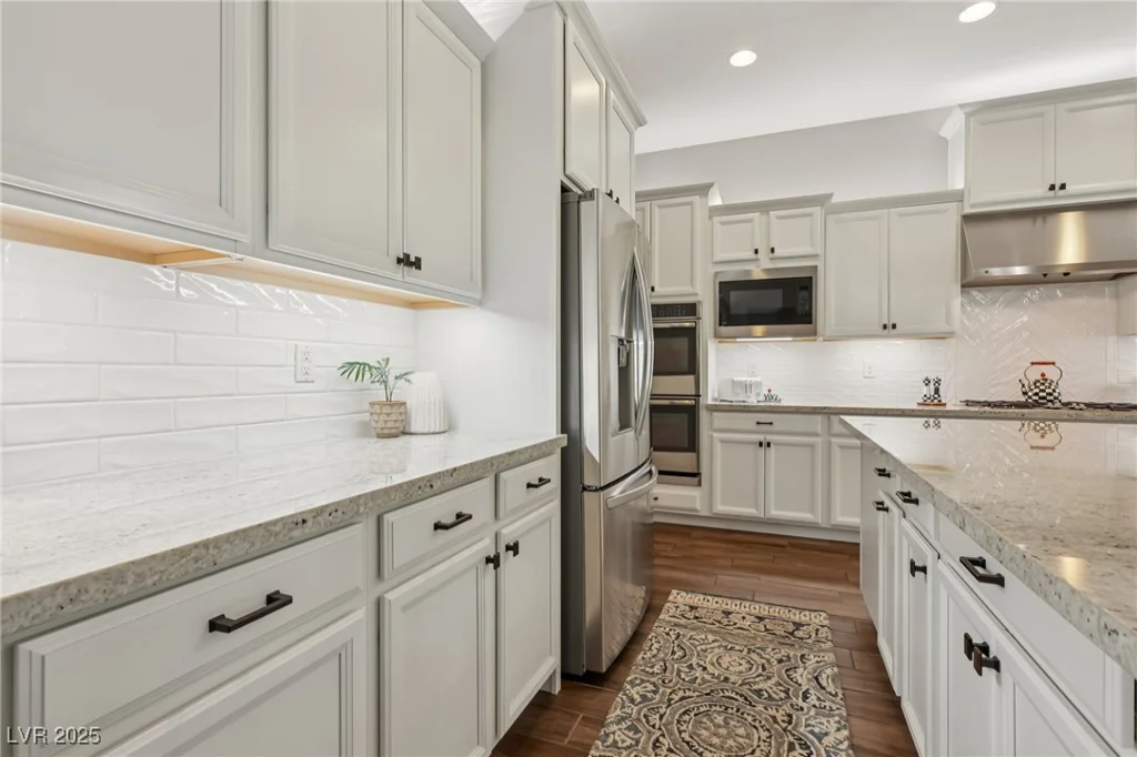 425 Rosina Vista, Las Vegas, NV 89138