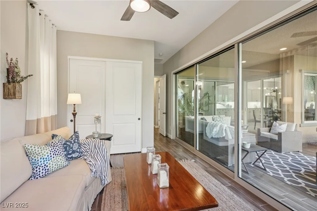 425 Rosina Vista, Las Vegas, NV 89138