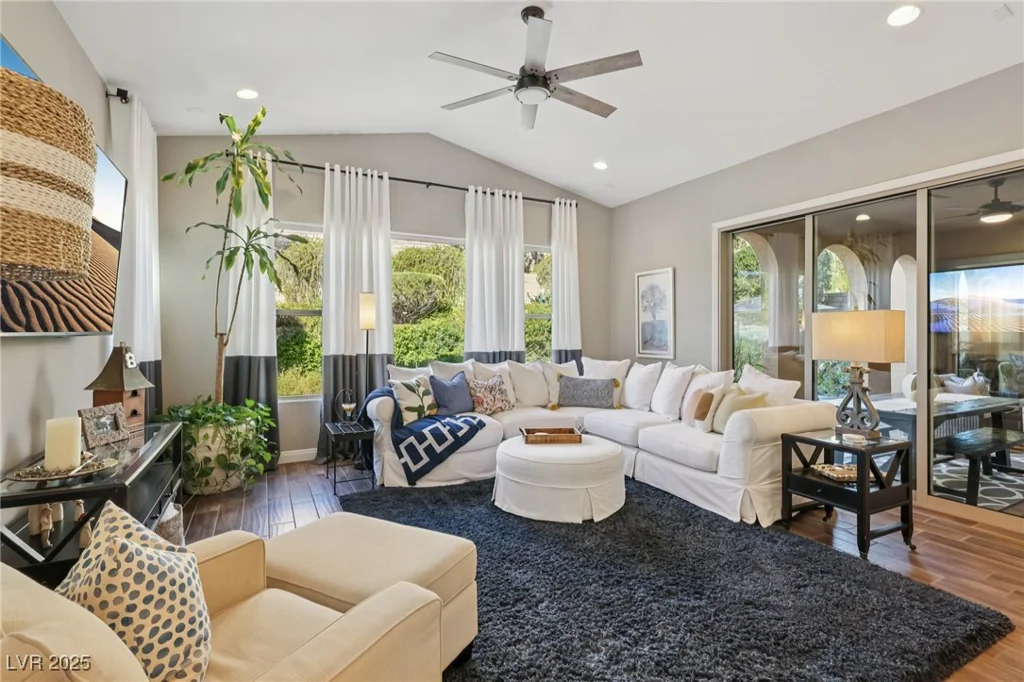 425 Rosina Vista, Las Vegas, NV 89138