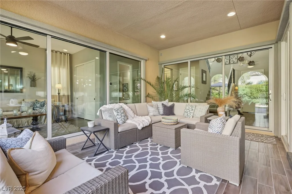 425 Rosina Vista, Las Vegas, NV 89138