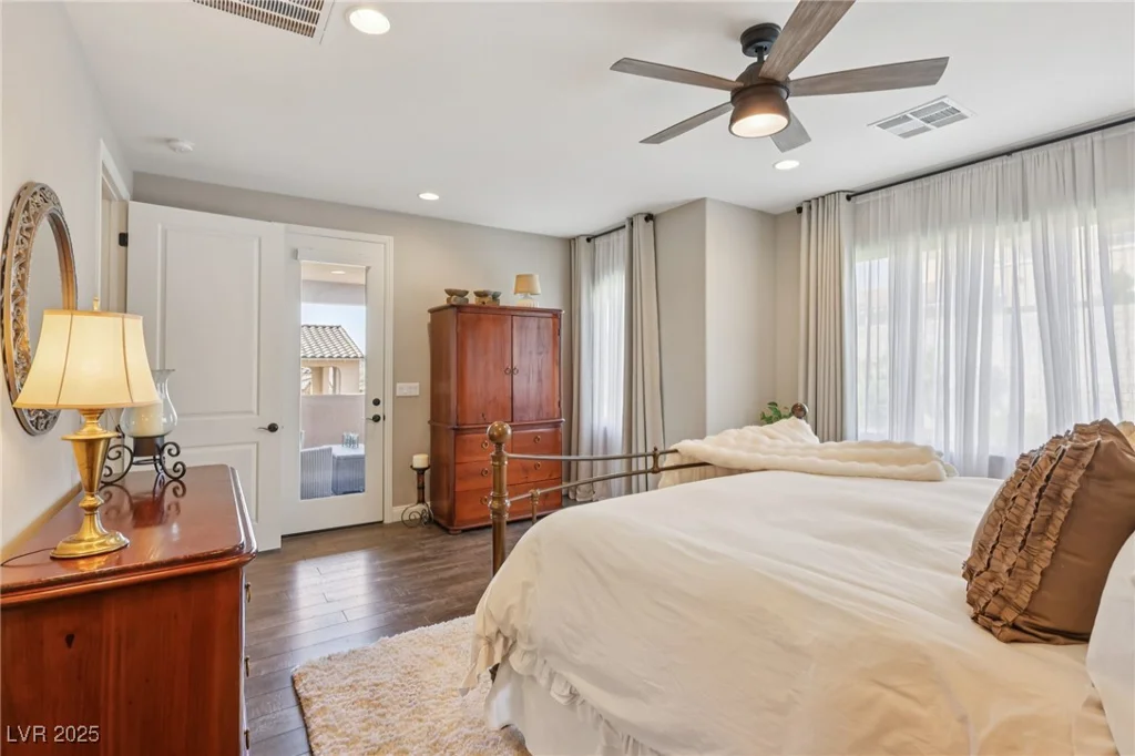 425 Rosina Vista, Las Vegas, NV 89138