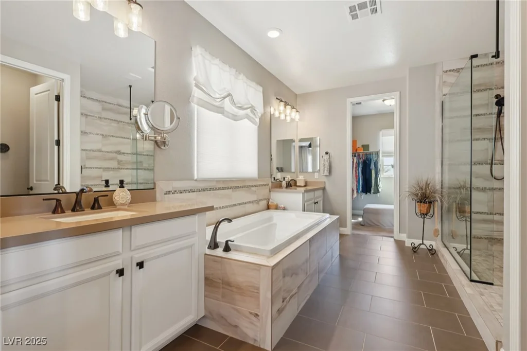 425 Rosina Vista, Las Vegas, NV 89138