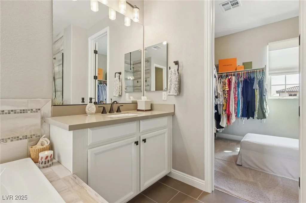 425 Rosina Vista, Las Vegas, NV 89138
