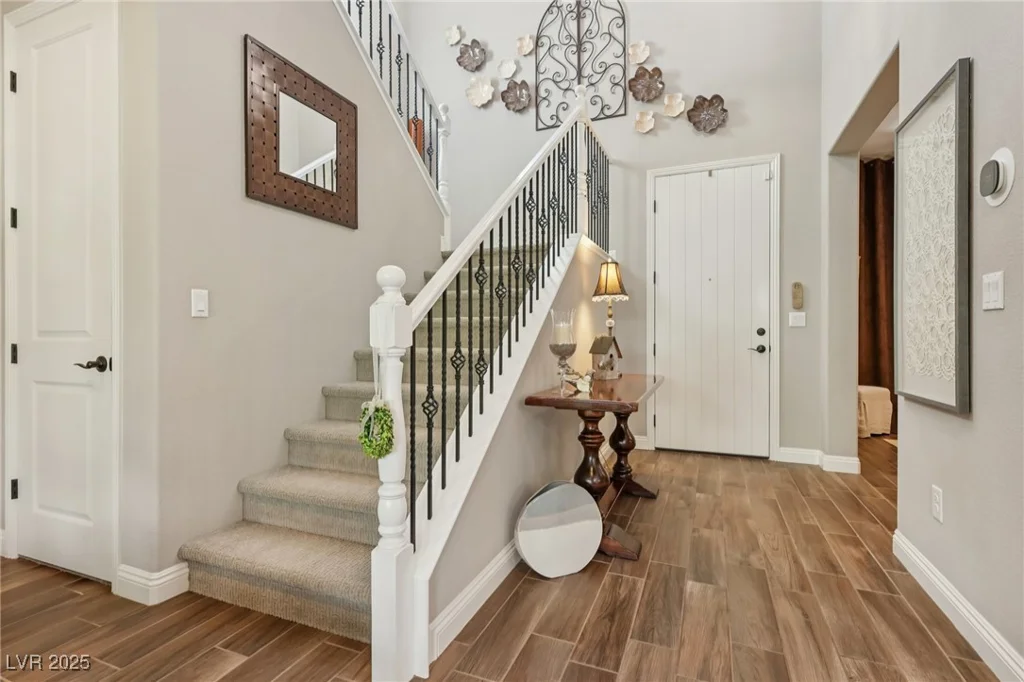 425 Rosina Vista, Las Vegas, NV 89138