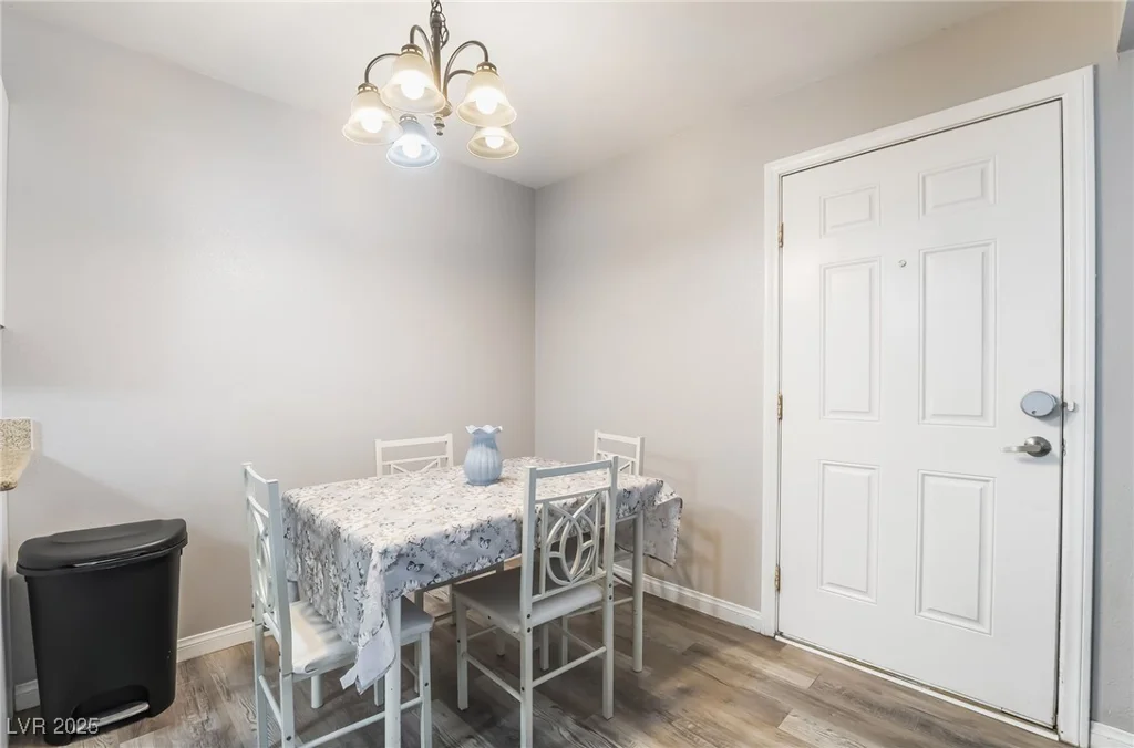 493 McKellar, Las Vegas, NV 89119
