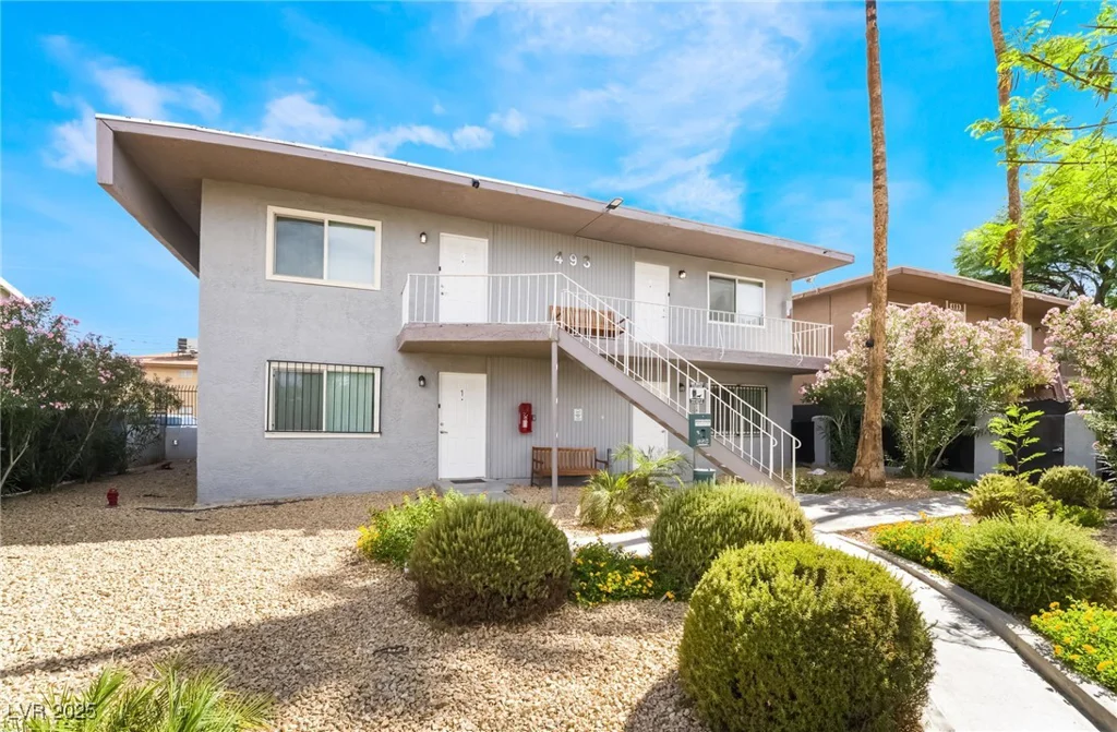 493 McKellar, Las Vegas, NV 89119