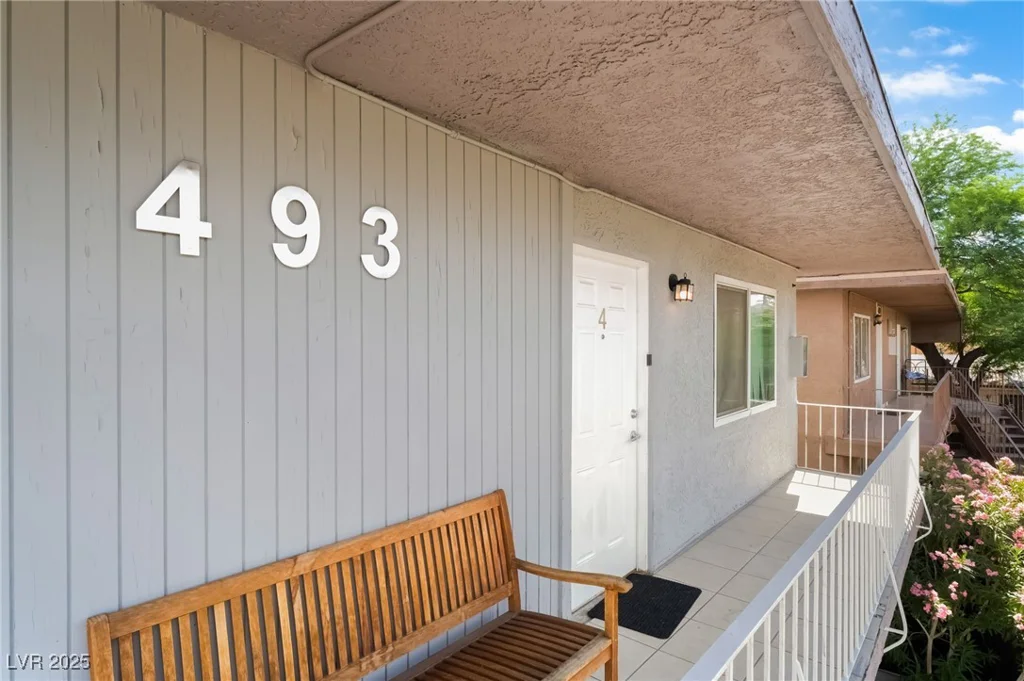 493 McKellar, Las Vegas, NV 89119