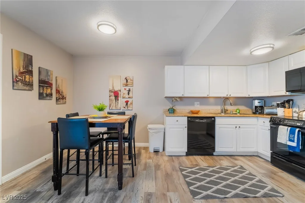493 McKellar, Las Vegas, NV 89119