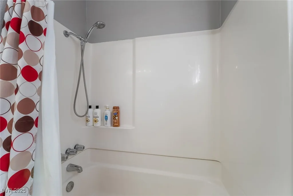 493 McKellar, Las Vegas, NV 89119