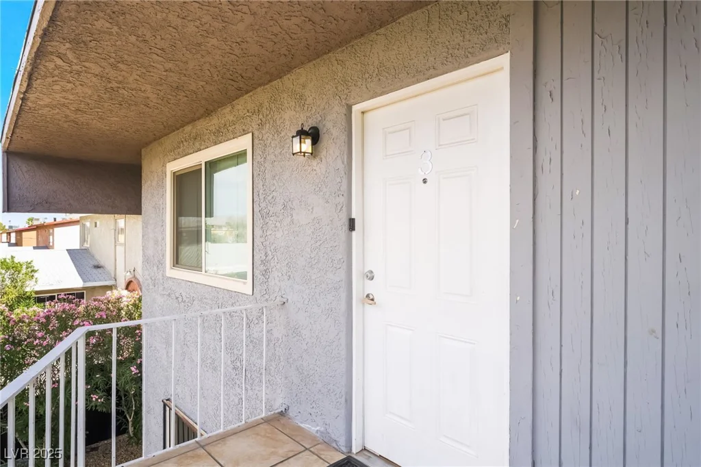 493 McKellar, Las Vegas, NV 89119