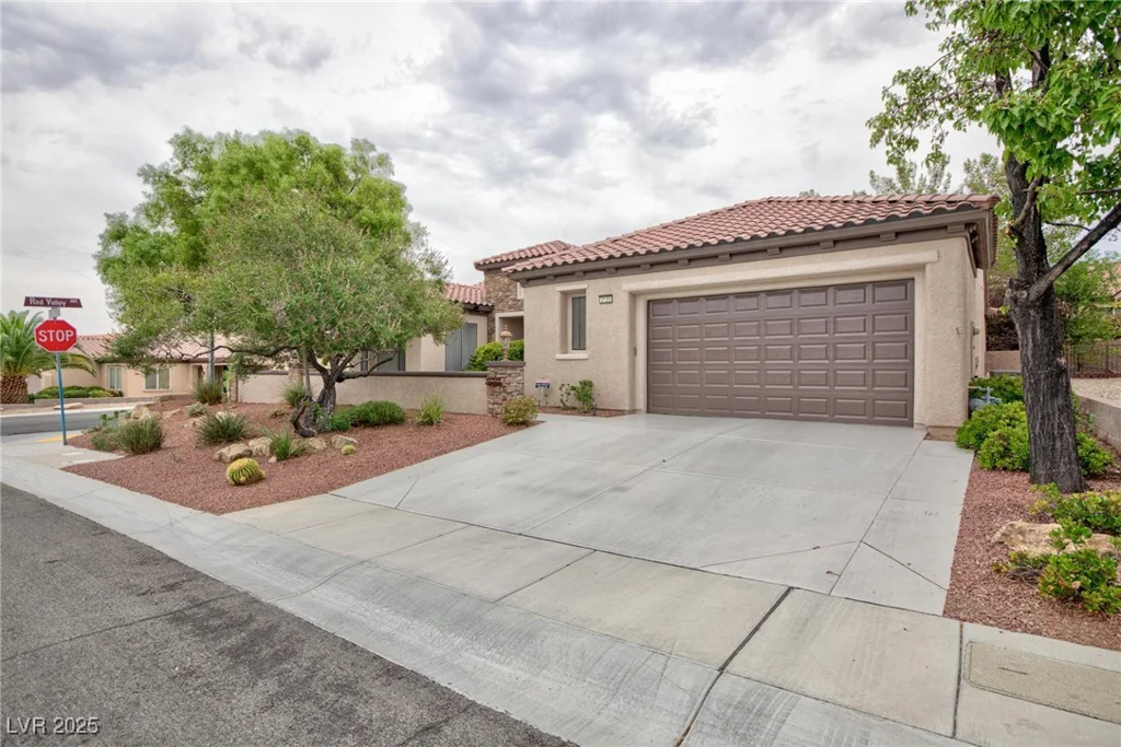 2120 Twin Falls, Henderson, NV 89044