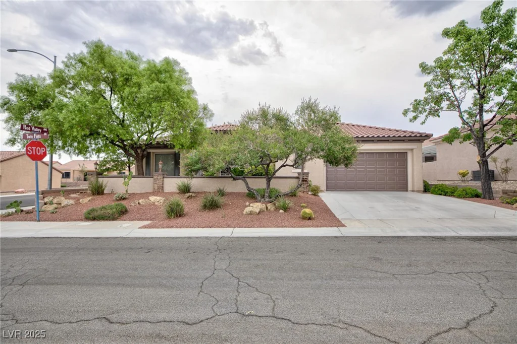 2120 Twin Falls, Henderson, NV 89044