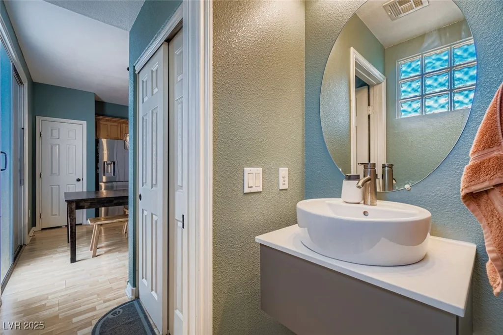6132 Wild Waters, Las Vegas, NV 89139