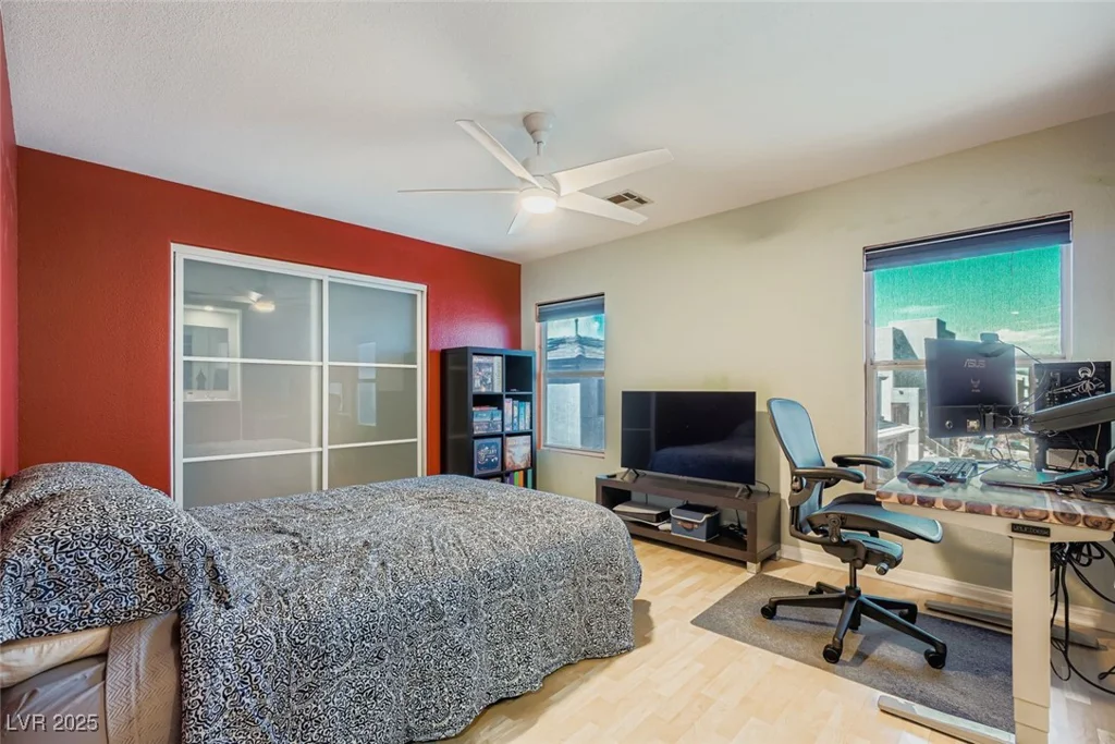 6132 Wild Waters, Las Vegas, NV 89139