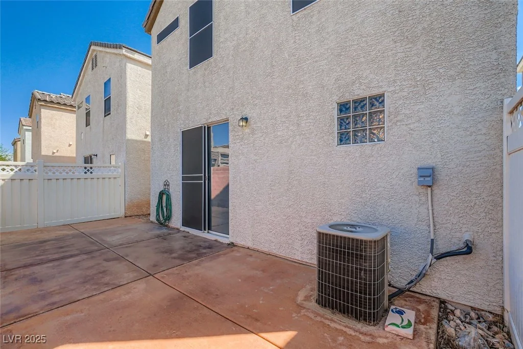 6132 Wild Waters, Las Vegas, NV 89139