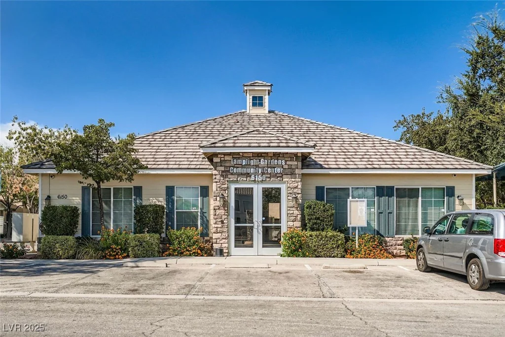 6132 Wild Waters, Las Vegas, NV 89139