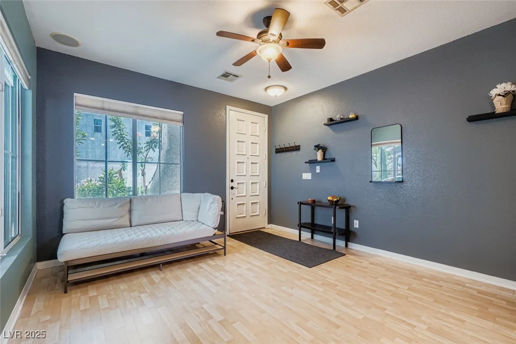 6132 Wild Waters, Las Vegas, NV 89139