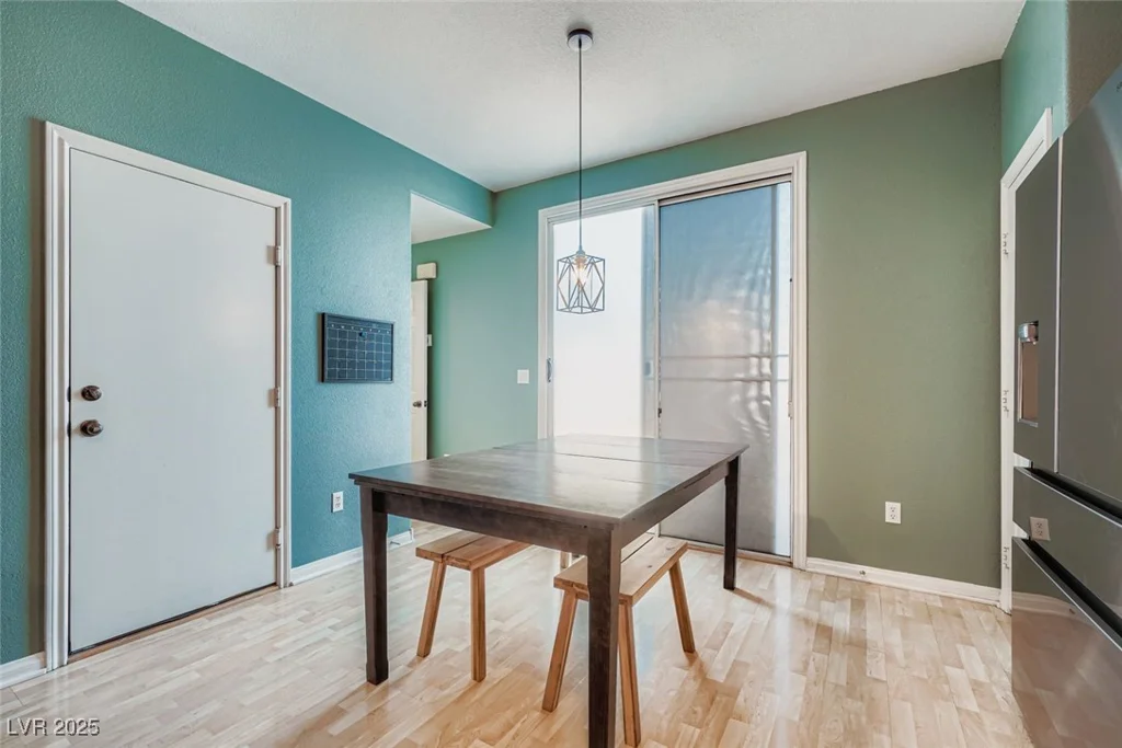 6132 Wild Waters, Las Vegas, NV 89139
