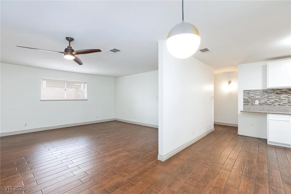 4321 El Antonio, Las Vegas, NV 89121