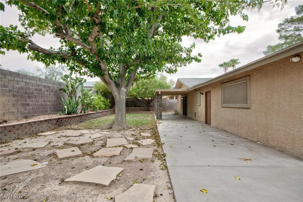 4321 El Antonio, Las Vegas, NV 89121