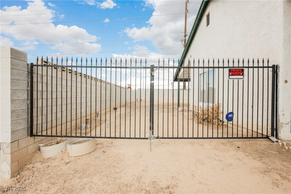 1642 Keena, Henderson, NV 89011