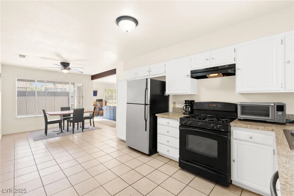 3521 Mercury, North Las Vegas, NV 89030