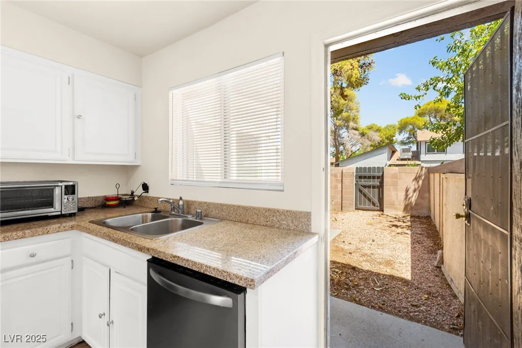 3521 Mercury, North Las Vegas, NV 89030